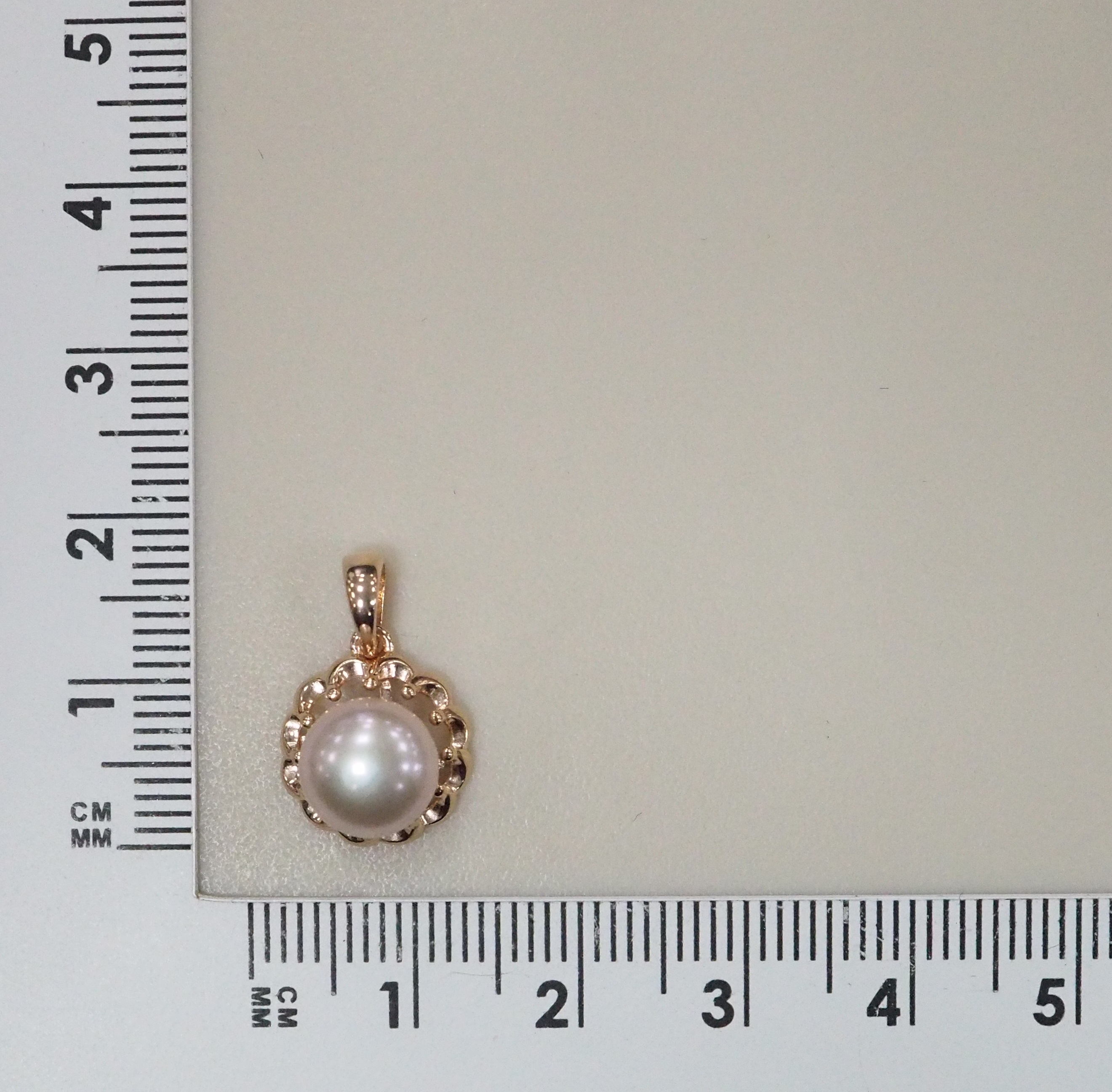 Серебряная подвеска с розовым жемчугом